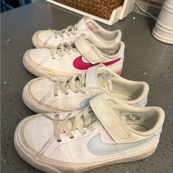 2 pairs for the 1 price
Nike Kids Sneakers with Pink and Blue Accents - Picture 1 of 8